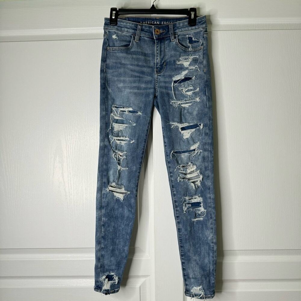 American Eagle Outfitters Women's Distressed Skinny Blue Jeans Size 4
